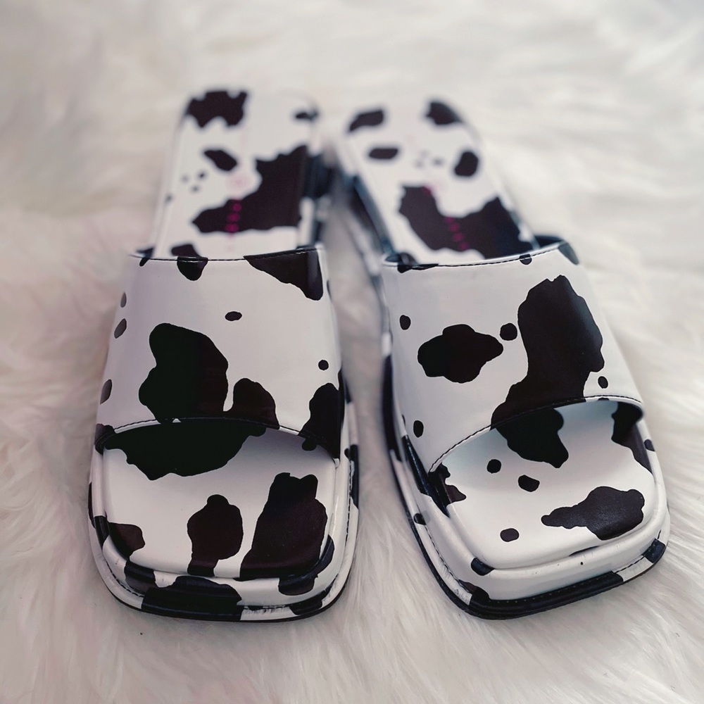 Daisy Street ASOS Cow Print Square toe Sandals ๐ - Picture 1 of 6